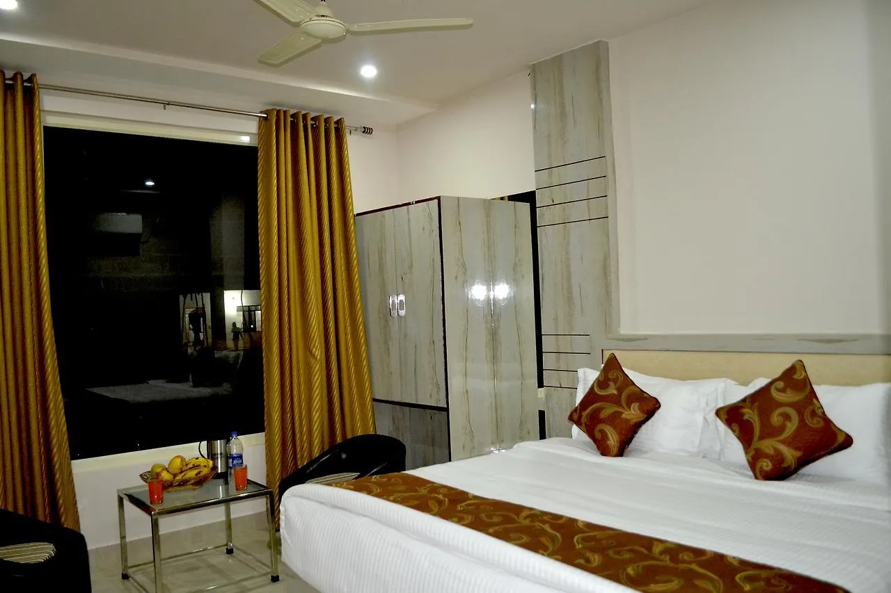 Orchid, Agra Hotel